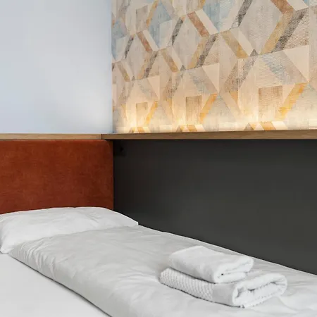 Hotel Neu - Sona Design - Center -