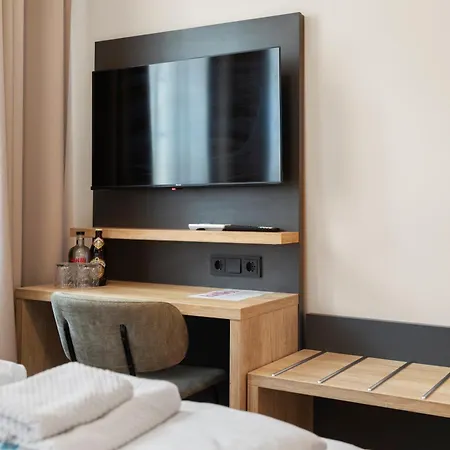 Hotel Neu - Sona Design - Center - *