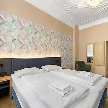 Hotel Neu - Sona Design - Center -