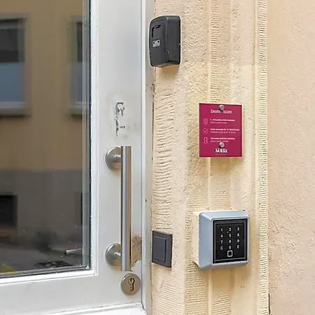 Hotel Neu - Sona Design - Center - *