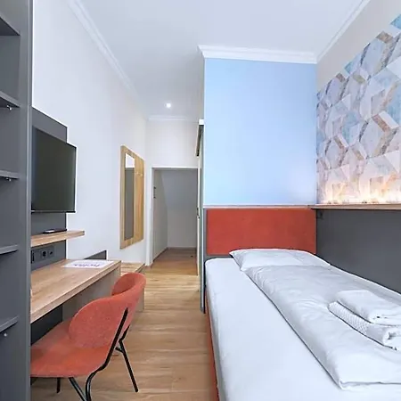 Hotel Neu - Sona Design - Center - *